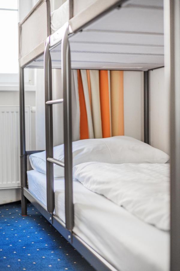 Self-Check-In Hotel Adlon Wina Bagian luar foto